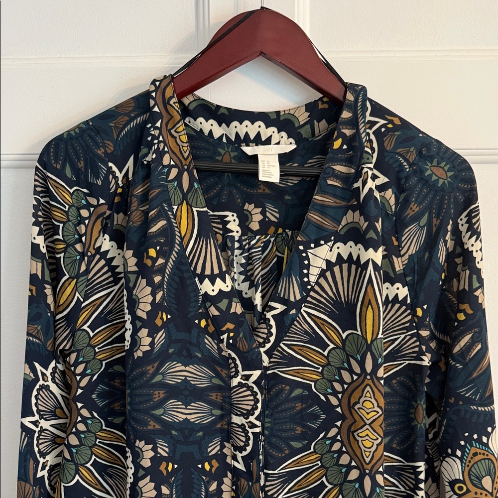 H&M Patterned Blouse - Picture 4 of 6